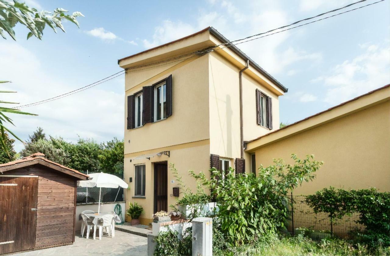 La Casina Gialla Independent House - Near The Walls Λούκα Εξωτερικό φωτογραφία